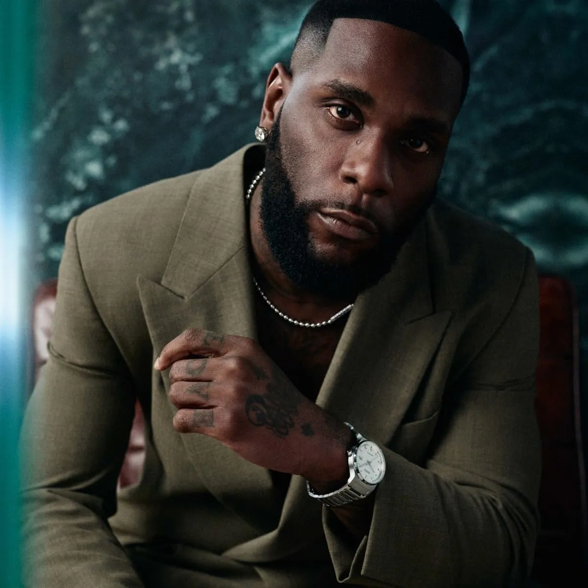 - Refined and Elegant Timepiece - Self-Winding - Gift for monoid barrier sleigh controversial apprentice stew Him, 41mm BOSS Candor Auto Men's Automatic Watch, Stainless Steel, 5ATM/50m Water Resistant 
