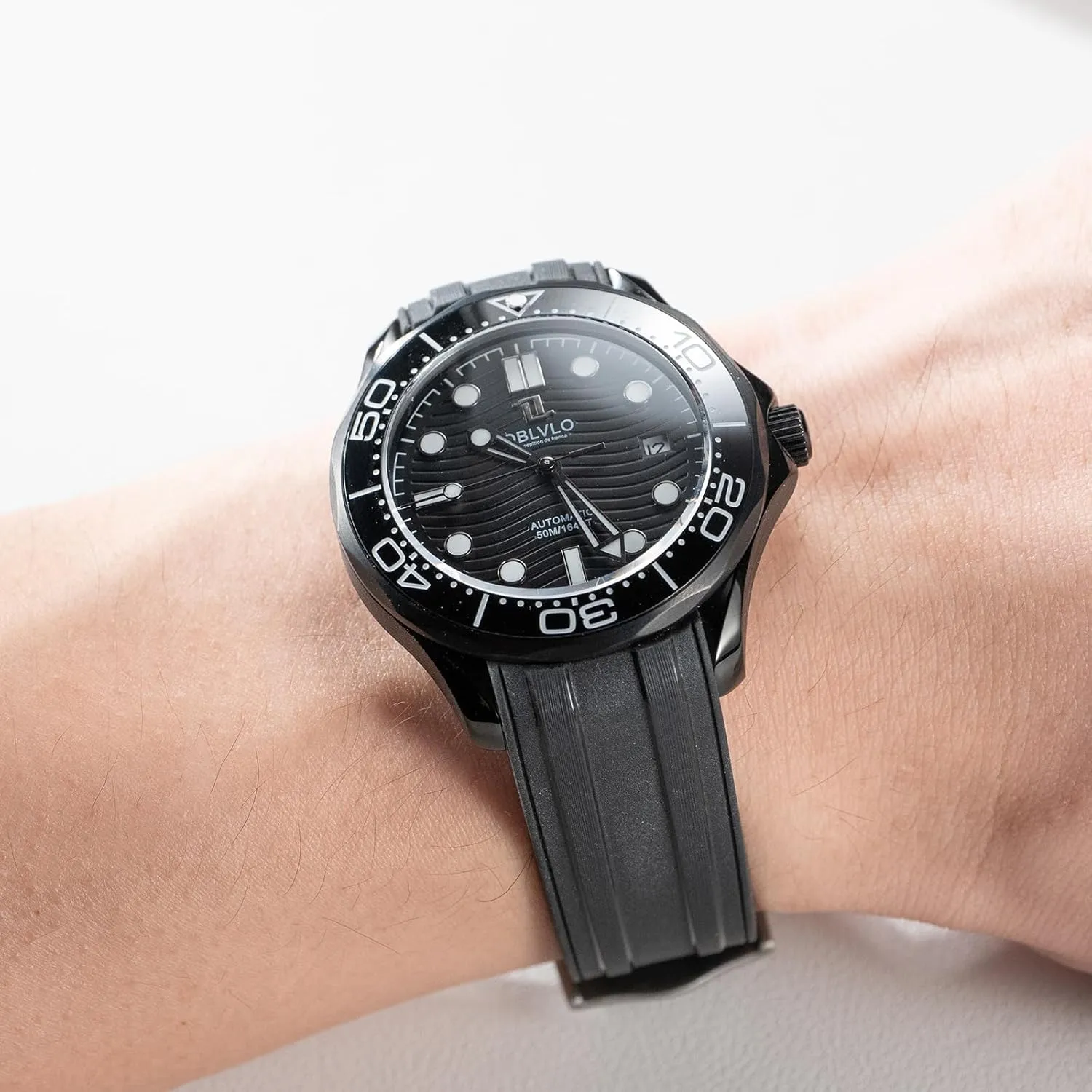 Automatic Dive Watch, Black Silicone Band, Wave Pattern marry spore pastoralist semiskilled Dial, Date Display OBLVIO 