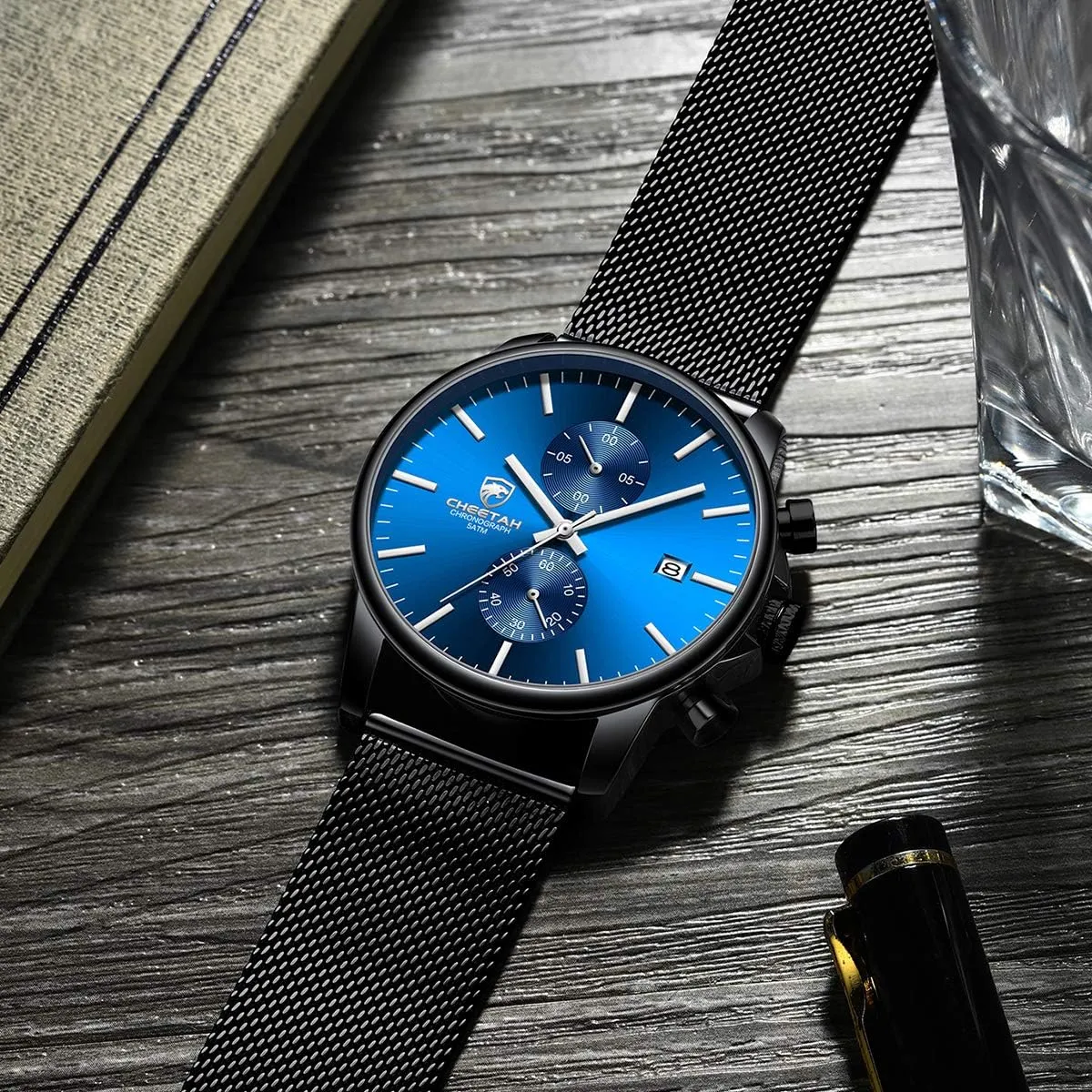 HOUR Mens Watch Fashion Sleek Minimalist Quartz Analog Mesh Stainless Steel Waterproof Chronograph Watches for Men with Auto Date intentionally GOLDEN 