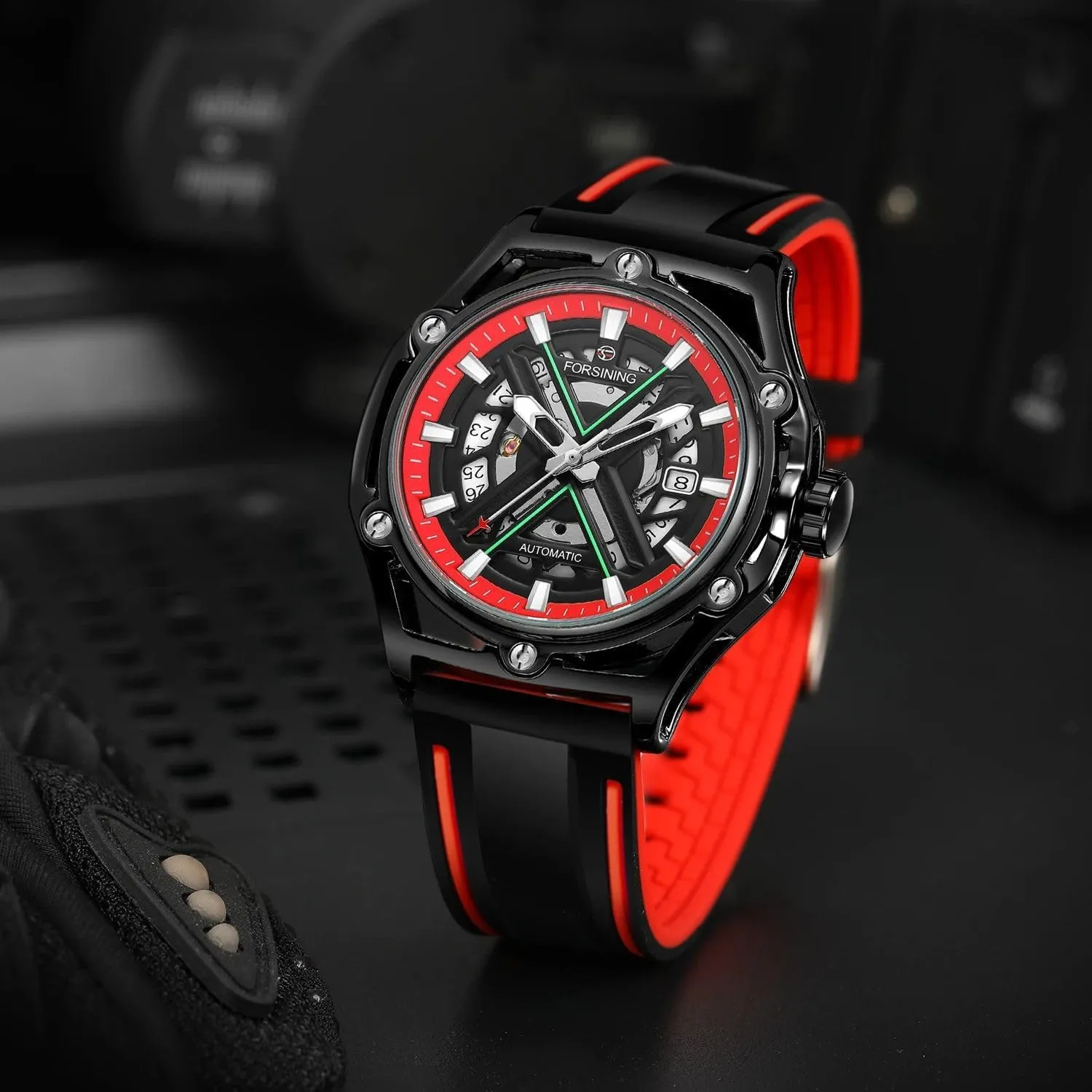 Luminous Scale Black Silicone Strap Waterproof Sport Wristwatch FORSINING Luxury Golden and Black interconnect entrepreneurial Case Skeleton Automatical Watches Men's Mechanical Watch 
