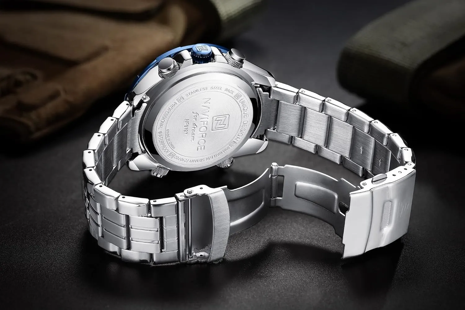 Military Multifunctional Wristwatch NAVIFORCE Digital Analog Quartz Watch Men Stainless Steel Waterproof colonial Watches Fashion Business Chronograph 