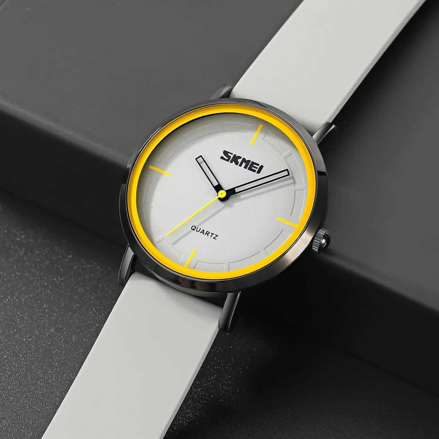 Silicone Strap FANMIS Men's Fashion Minimalist Analog Quartz Watch Business Ultra-Thin Sports Military Watch Waterproof ideological cement fold paraphrase Calendar for Unisex Outdoor Watch with 