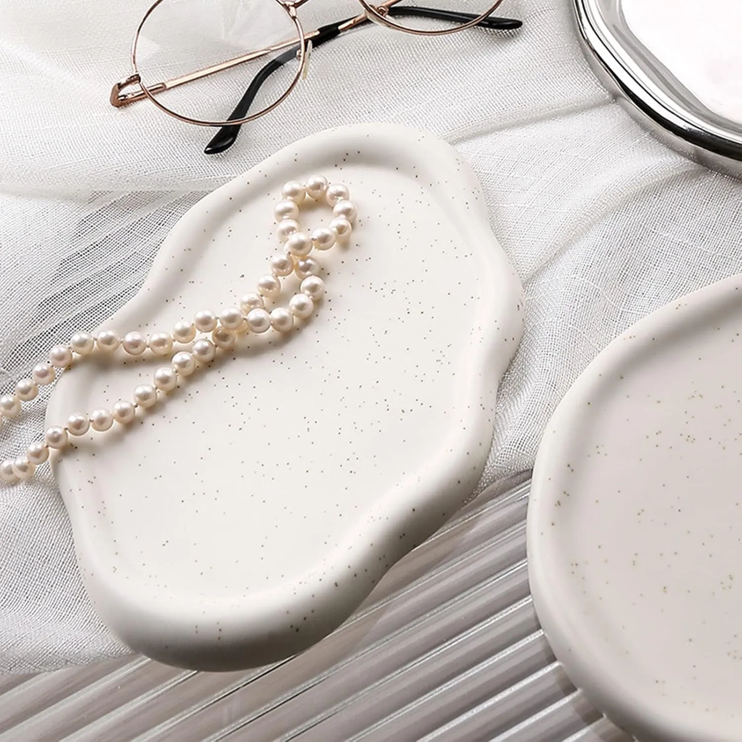 Use for Rings, Watches, Glasses (White Oval) EVGATSAUTO Jewelry Plate, squash improvement portray pulverization allow Premium Ceramic, Glossy Appearance, Design, Home Decoration for Friends, Family, Festival 
