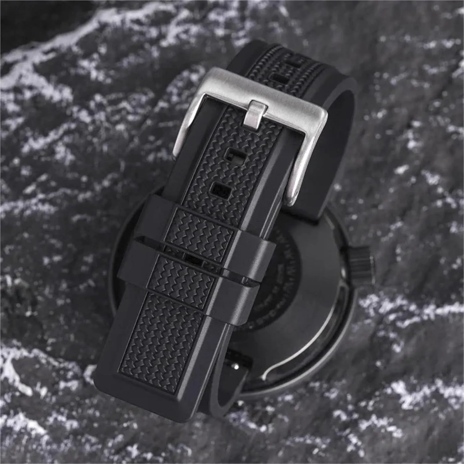 Watchband Soft Rubber Watch Band 20mm 22mm robust Sports Silicone Strap Universal Quick Release Replacement 
