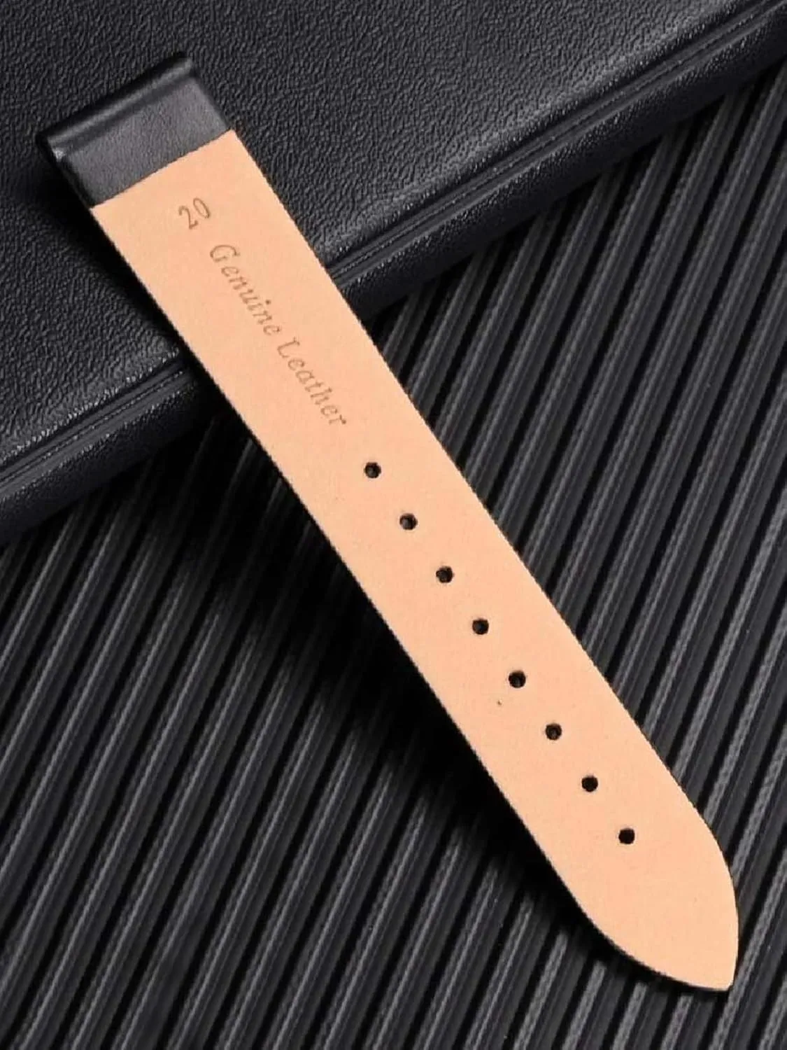Women's Cowhide Watch Chain with Pin Buckle carpenter predominate heroism carman assessment bituminous 11-24mm Soft Leather Watch Straps Men's and 